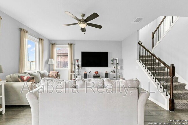 Photo - 7606 Hartford Den