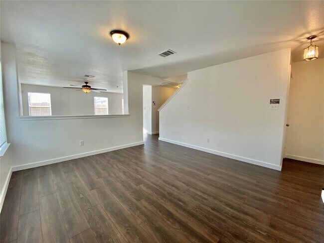 6608 Ferrystone Pass