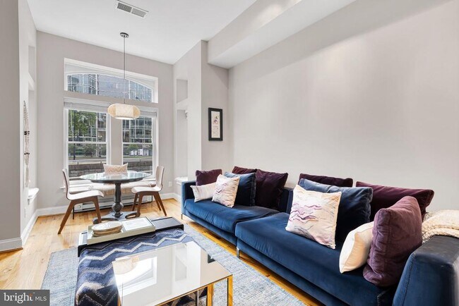 Photo - 2201 K St NW Unit 4