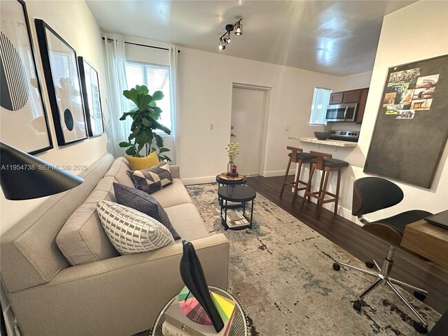 Photo - 540 NW 7th St Unit 14