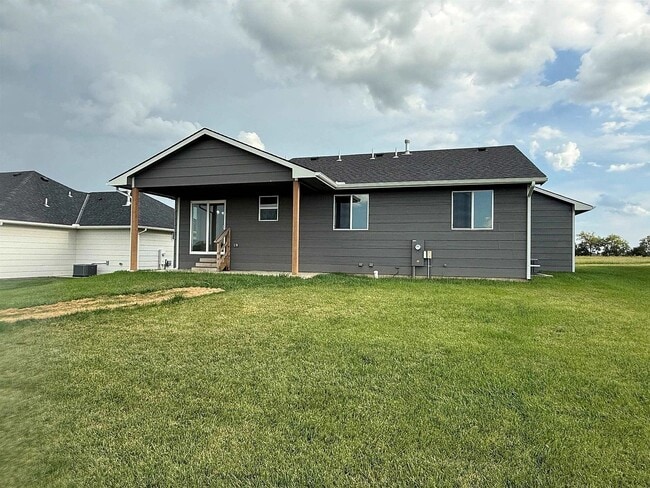 Photo - 5350 W 42nd St S