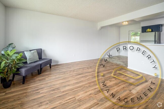 Building Photo - 1719 Willow St Rental