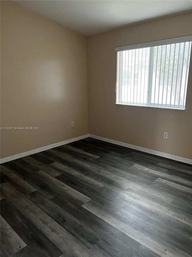 Photo - 2911 SE 13th Ave Unit 204-49