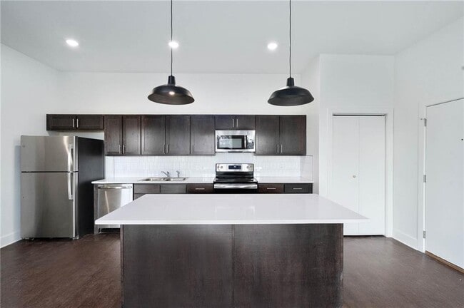 Photo - 726 E Emma Ave Unit 200