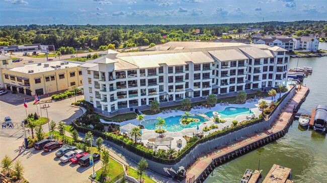 Building Photo - 15260 TX-105