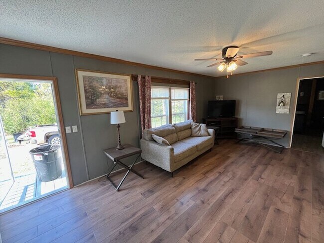 Photo - 72 Henry Harris Ln