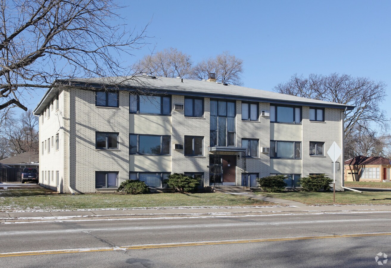 Photo - 7400 Penn Ave S