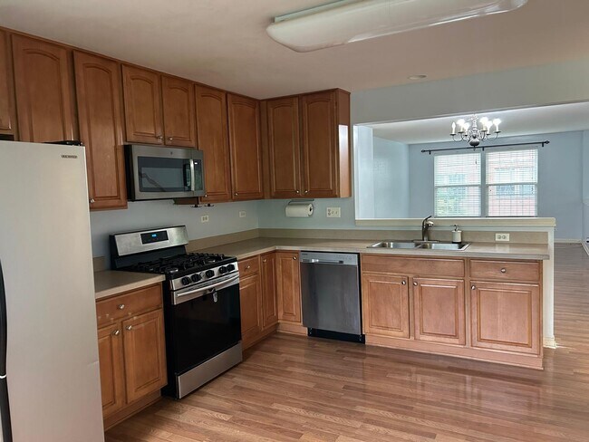 Photo - 506 Conservatory Ln
