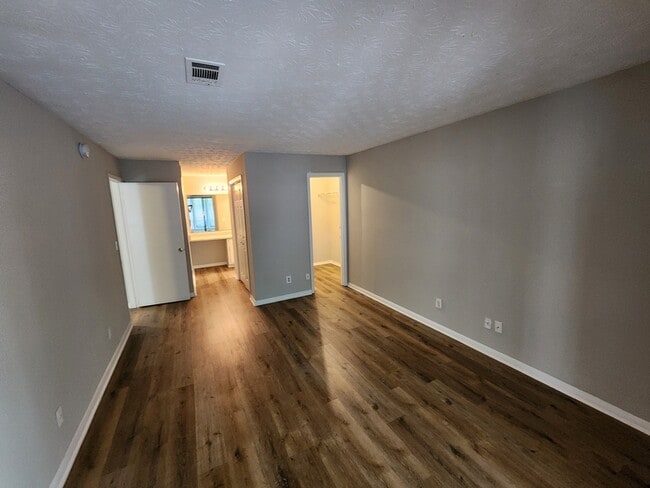 Photo - 9400 Roberts Dr Unidad 3D
