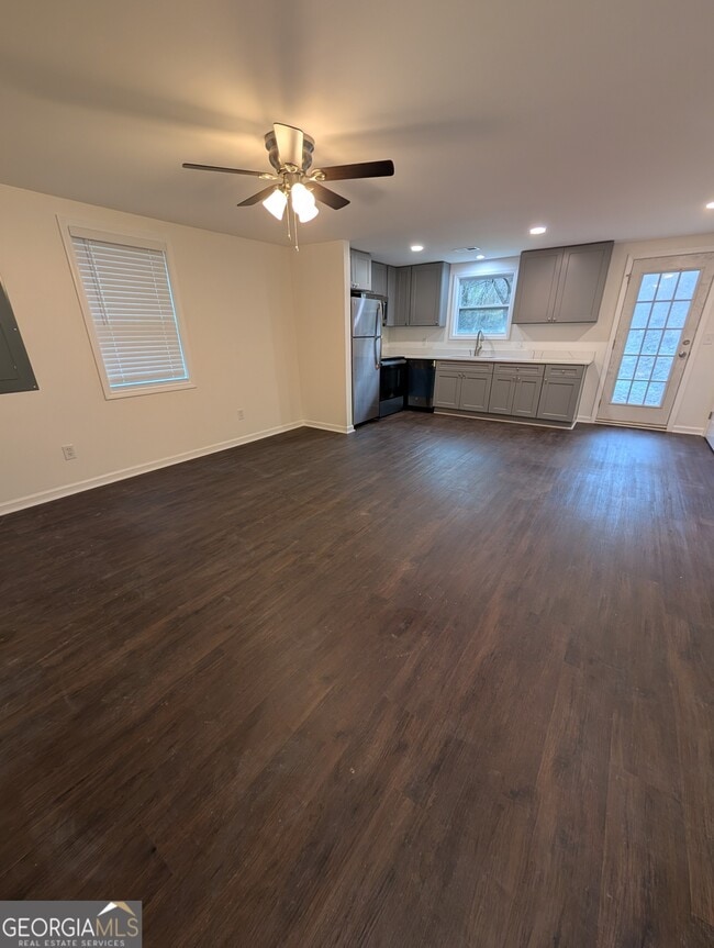 Photo - 319 Corinth Rd