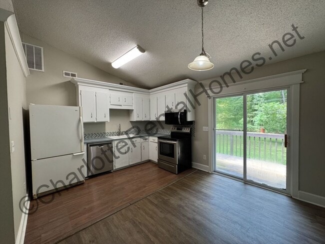 Photo - Nice Ranch home in Mint Hill!