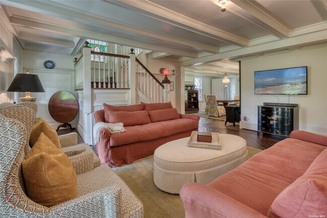 Photo - 30675 Main Rd