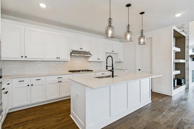 Photo - 1508 Larson Ln