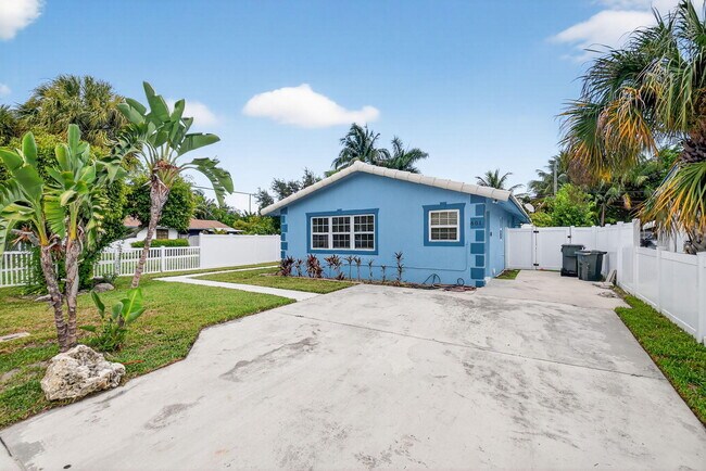 Photo - 601 SW 5th Ave