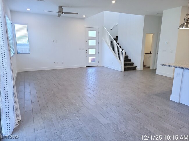 Photo - 3210 Centano Ave