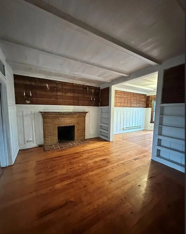 Building Photo - 49 Dudley Ave