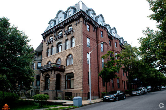 2028 Mount Royal Ter - 2028 Mount Royal Ter Apartments