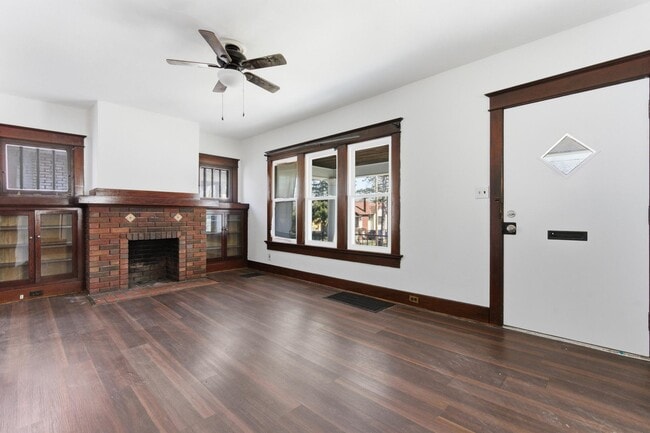 Photo - 223 Elmhurst Rd