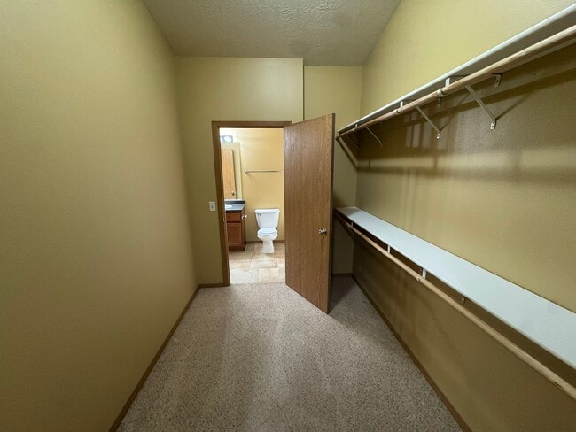 Meadow Ridge Apartments
