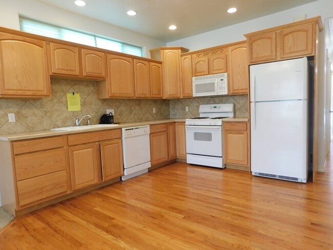 Photo - Quiet Neighborhood!