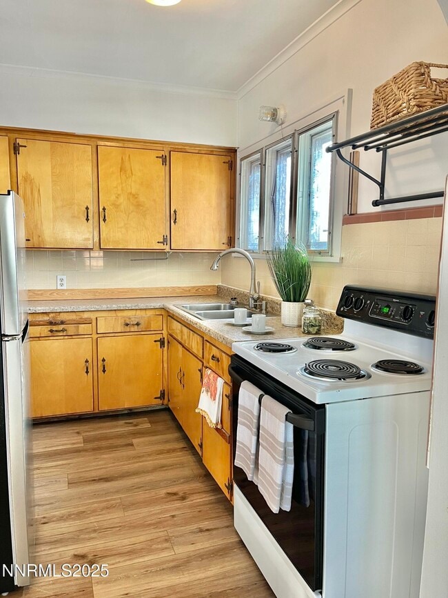 Photo - 531 E Taylor St