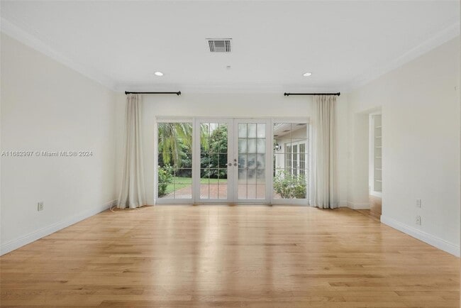 Photo - 1246 Algardi Ave