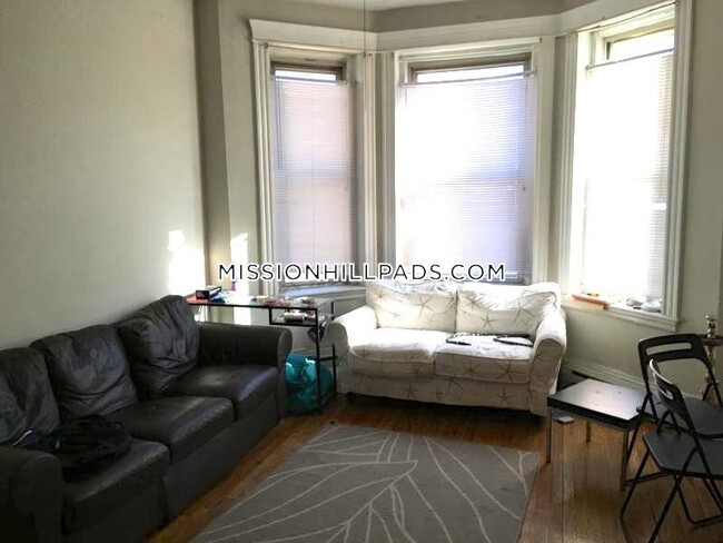 Photo - 895 Huntington Ave Apartment Unit 3