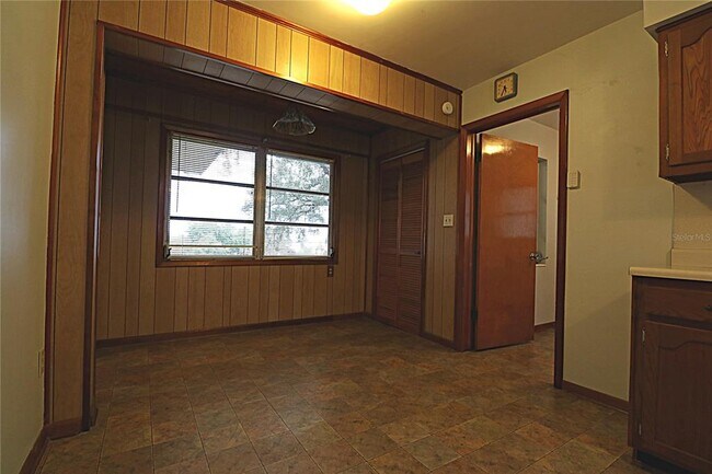 Photo - 1000 Cody Cove Rd