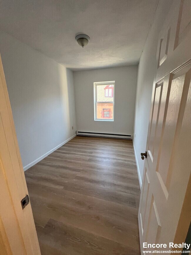 Photo - 111 Norway St Unidad 307