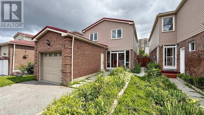 Photo - 61 Horseshoe Crescent