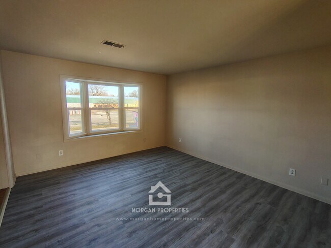 Photo - 2331 Broadway St Unidad .5