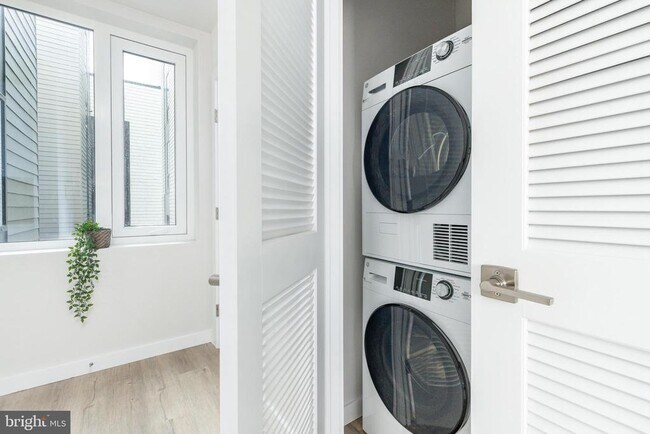 Photo - 1130 N Delaware Ave Unidad 2B