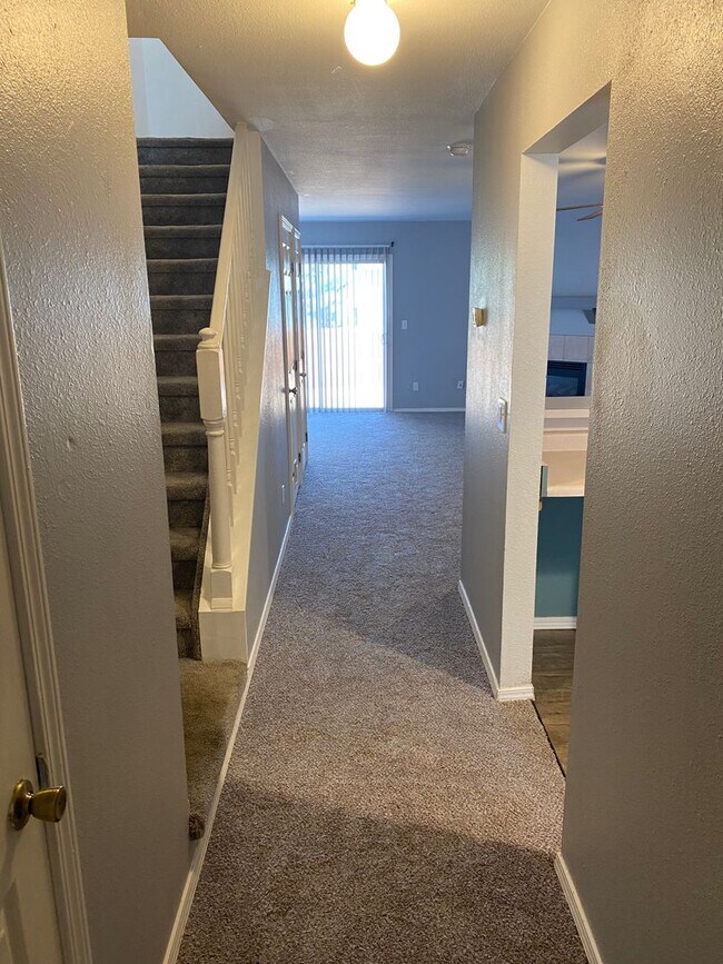 Beautiful 2 Bedroom Home for Rent on Brant... Townhome Rental in