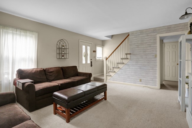 Photo - 719 Franklin St