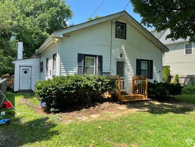 Building Photo - 826 Grove St Unit 826 Rental