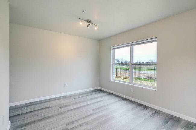 Photo - 155 Plez Morgan Dr Unit 12A