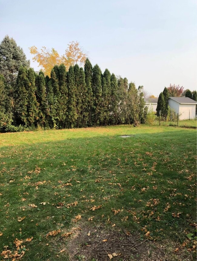 Photo - 907 Valley Ct
