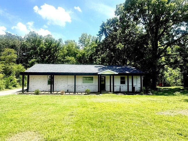 Photo - 2120-231w US-31W