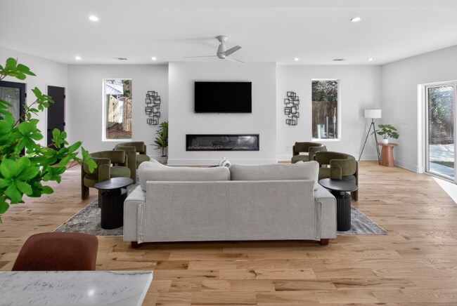 Photo - 1273 Danner St SE