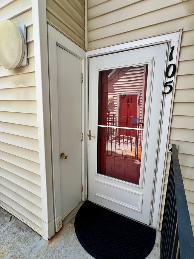 14107 Bowsprit Ln Unit 105