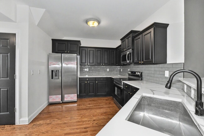 Photo - 502A W Garfield Ave