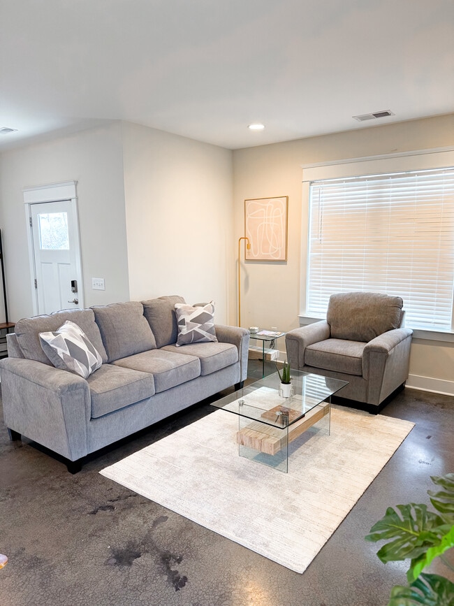 Photo - 219C Prince Ave