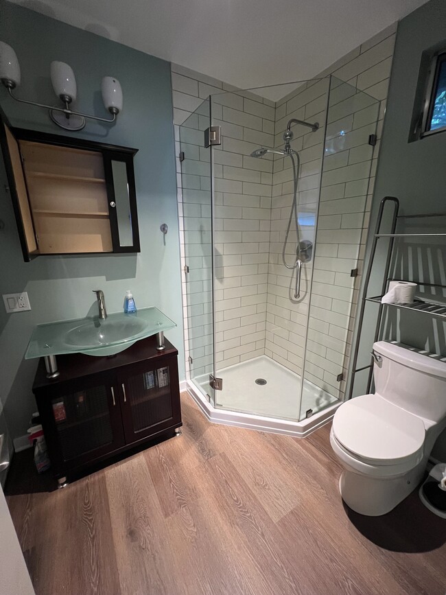 Photo - 835 N Kenter Ave Unidad n/a