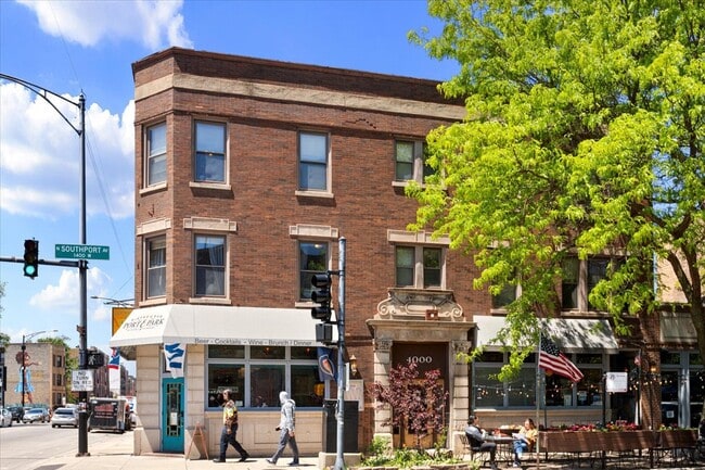 Building Photo - 4000 N Southport Ave Unit 2N