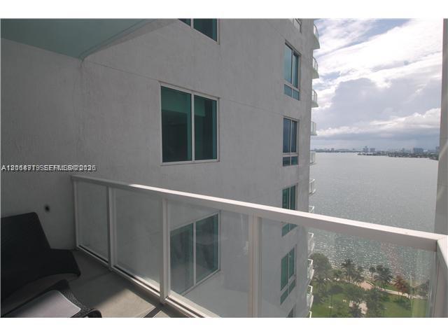 Photo - 1900 N Bayshore Dr Unidad 2405
