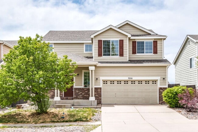 Spacious 3BR Home with Loft & Deck – 15 Mi... - Spacious 3BR Home with Loft & Deck – 15 Mi...