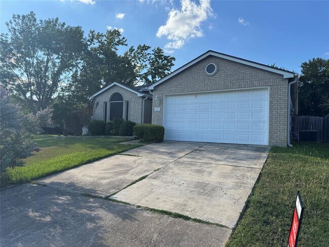 Photo - 102 Meadowlark Cir