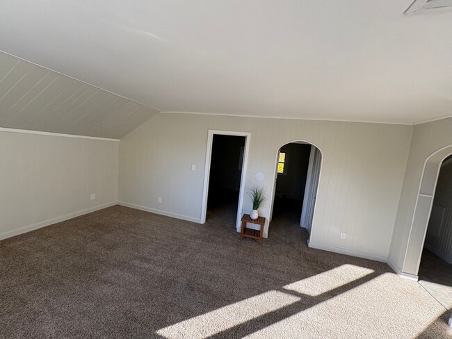 Photo - 246 Schwartz Rd Unidad Upper