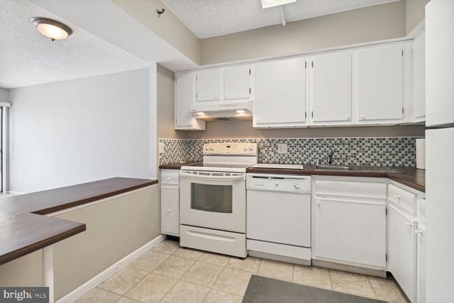 Photo - 2921 N Leisure World Blvd Unit 1-303