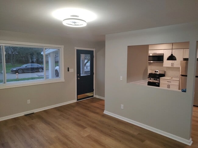 Photo - 2652 Landsburn Dr